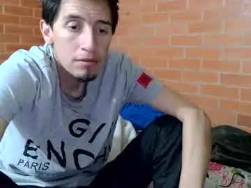 Live Sex Cam with johan70nsexy - Chaturbate