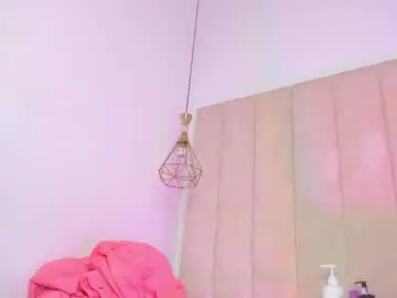 Live Sex Cam with scarletblondie - Chaturbate