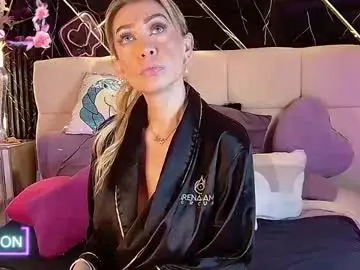 Free Live Porn with evelynagrey - Chaturbate