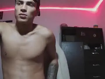 Live Porn with fenix_hardcock - Chaturbate