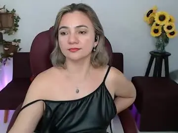Best Webcam with rebeca_milf - Chaturbate