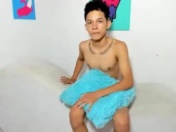 Watch Live Sex Cams with slimfiree - Chaturbate