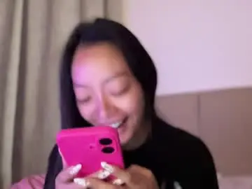 Sex Cam with xcxccy19 - Chaturbate