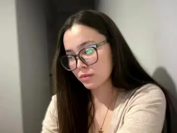 Nude Webcam with laurettasims - Chaturbate
