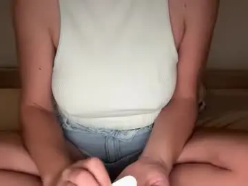 Live Sex with tarcymoon - Chaturbate