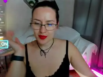 Nude Webcam with asti_bubbles - Chaturbate