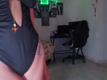 Live Sex with kerlysmith24 - Chaturbate