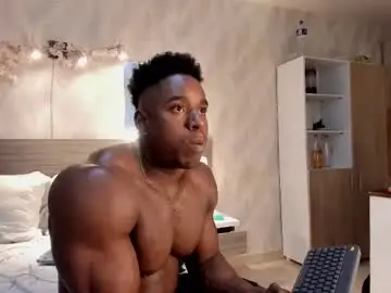 Live Porn with rogger_physique - Chaturbate