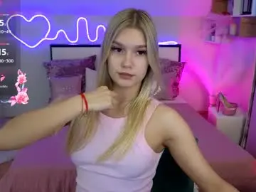 Live Sex Cam with battymelody - Chaturbate
