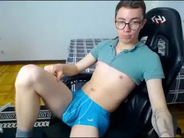 Free Porn Cam with charlieseyer - Chaturbate