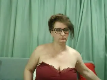 Live Porn with ladymagickiss - Chaturbate