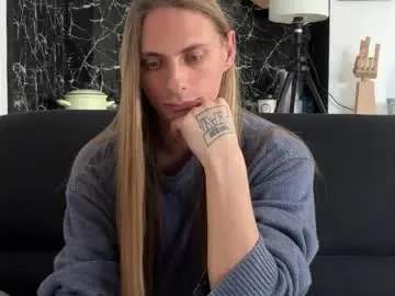 Watch Live Sex Cams with mi_chyort - Chaturbate