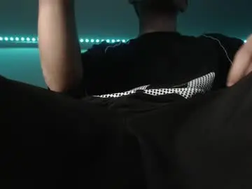 Live Sex Cam with douglas_drake - Chaturbate