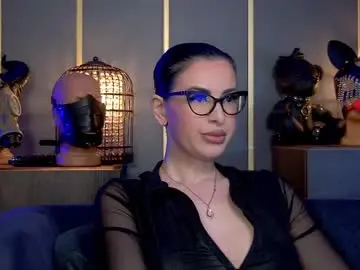 Live Sex Cam with mistresskellykent - Chaturbate