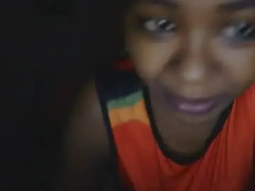 Nude Webcam with skyy_brown - Chaturbate