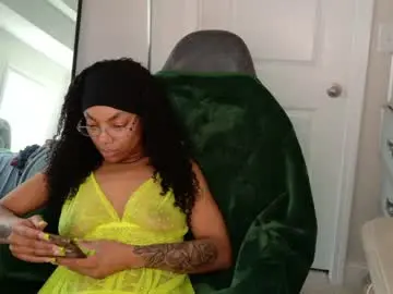 Best live sex cam show with butterflybootyy - Chaturbate