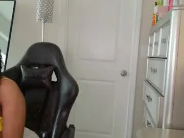 Best live sex cam show with butterflybootyy - Chaturbate