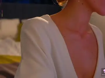 Nude Webcam with danielle_thomas - Chaturbate