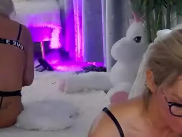 Adult Video Chat with isabelleethan - Chaturbate