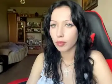 Live Sex Cam with thomasinakettl - Chaturbate