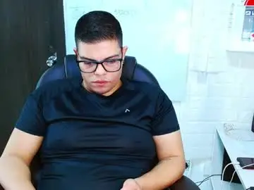 Live Sex Cam with realjoel - Chaturbate