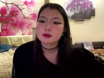 Live Sex Cam with edinabluett - Chaturbate