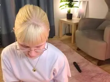 Live Sex Cam with call_me_heaven - Chaturbate