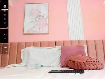 Adult Webcam with sophieelux_ - Chaturbate