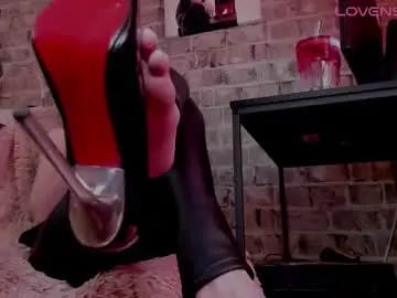 Adult Webcams with misspetitevenus - Chaturbate