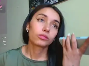 Nude Webcam with vallery_evanss - Chaturbate