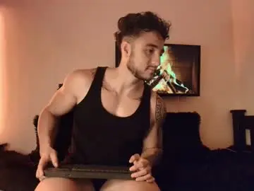 Live Porn with latinboyvip_ - Chaturbate