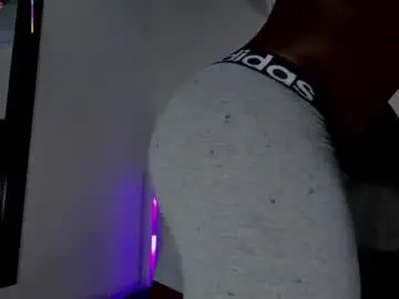 Live Sex with latrellx7 - Chaturbate