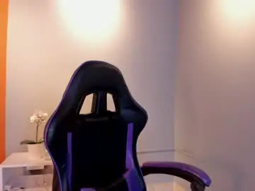 Live Sex Cam with zafiro__brown - Chaturbate