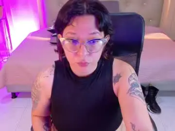 Sex Cam with chloerossee - Chaturbate