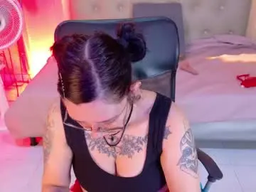 Sex Chat with chloerossee - Chaturbate