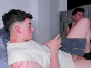 Sex Cam with naughtysalomon - Chaturbate