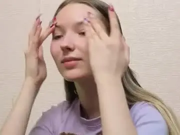 Free Porn Cam with _kikiclark_ - Chaturbate