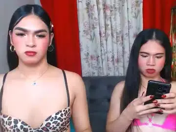 Live Sex Cam with hotsinfulbabes_savana - Chaturbate