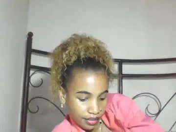 Sex Cam with claudiannah - Chaturbate