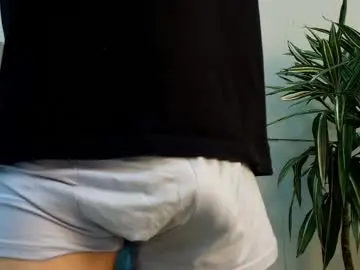 Watch Live Sex Cams with roan_birkin - Chaturbate