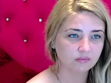 Sex Cam with mellaniebliss - Chaturbate
