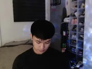 Nude Webcam with princeadrianx - Chaturbate