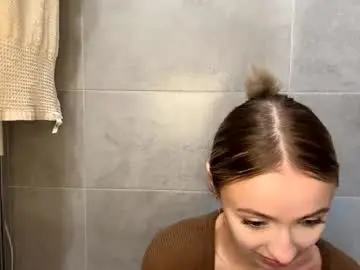 Live Porn with seasonhamiss - Chaturbate