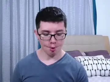 Best live sex cam show with kevinhunts - Chaturbate