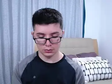Best live sex cam show with kevinhunts - Chaturbate