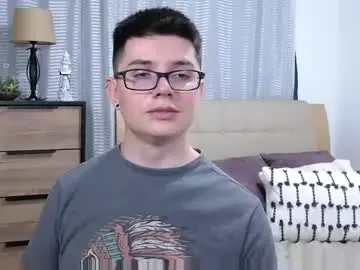 Watch Live Sex Cams with kevinhunts - Chaturbate