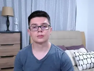 Watch Live Sex Cams with kevinhunts - Chaturbate