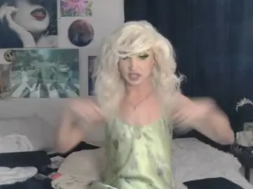 Watch Live Sex Cams with viperthedoll - Chaturbate