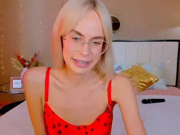 Watch Live Sex Cams with bellatip - Chaturbate