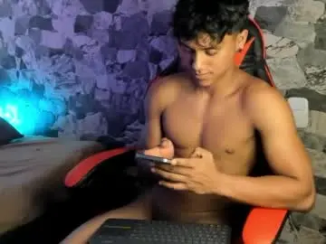 Free Live Porn with zyzz_1812 - Chaturbate